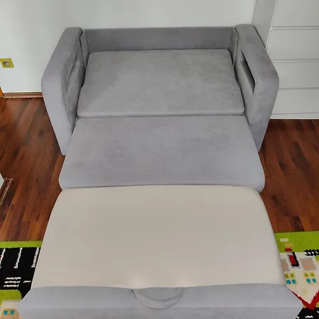 Dwupoziomowy Zielone Spokojne Rodzinne アパート Wysoka (Wroclaw)