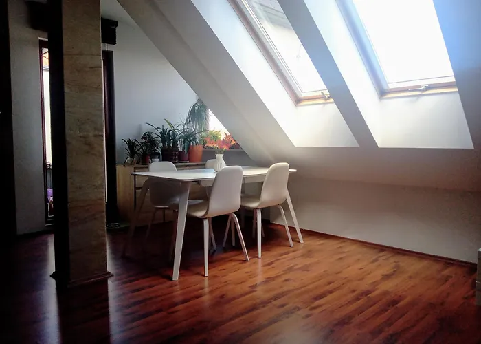 Dwupoziomowy Zielone Spokojne Rodzinne Appartamento